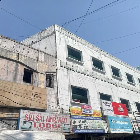 Hotel O New Sri Sai Amaravati Lodge